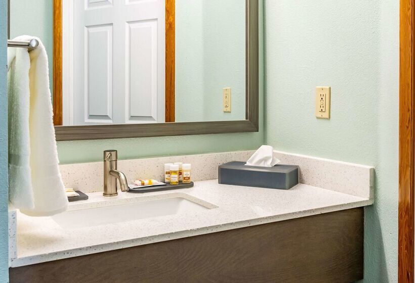 فندق La Quinta By Wyndham Newport