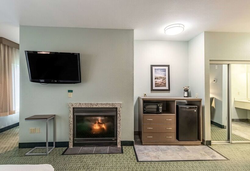 فندق La Quinta By Wyndham Newport