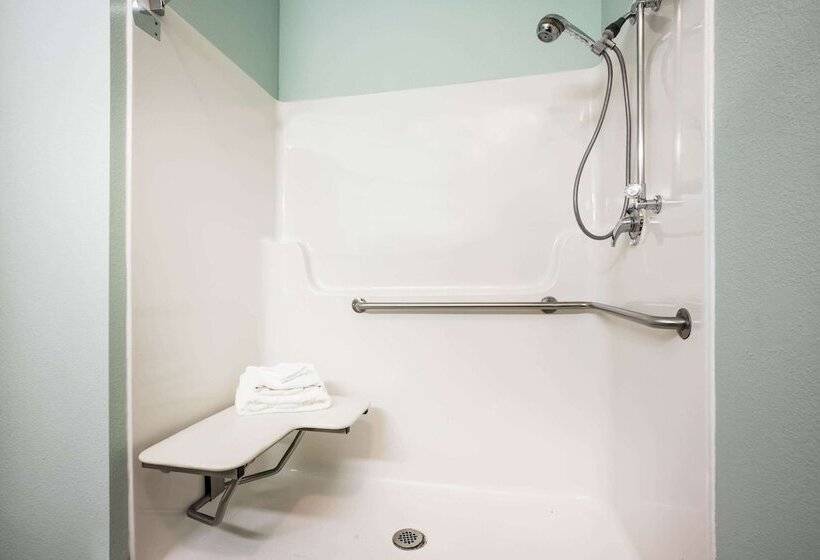 فندق La Quinta By Wyndham Newport