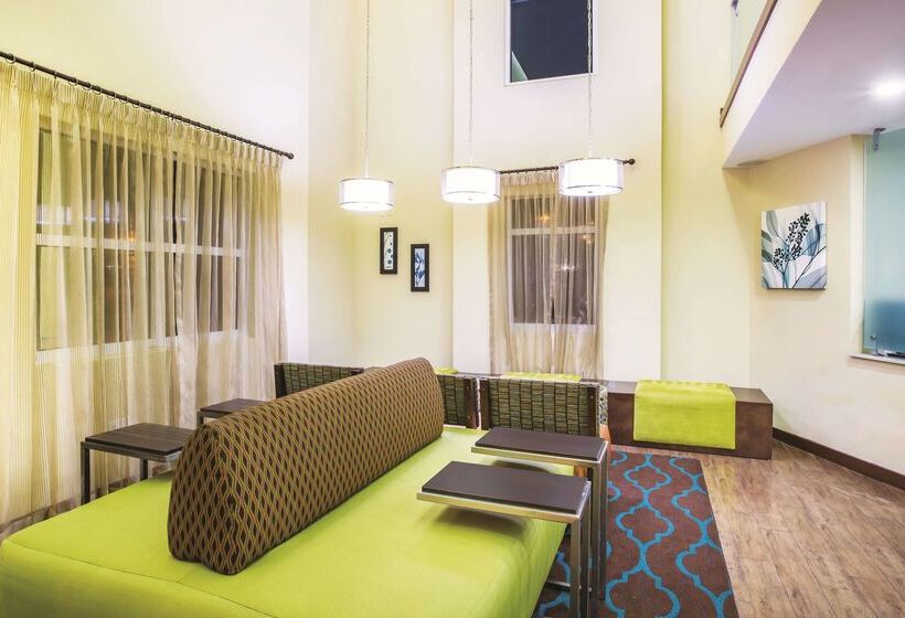 فندق La Quinta By Wyndham Oceanfront Daytona Beach