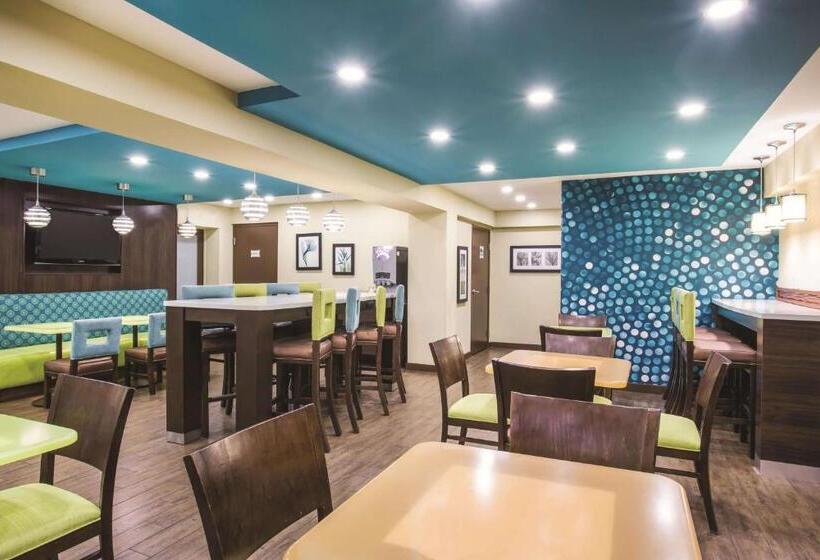 فندق La Quinta By Wyndham Oceanfront Daytona Beach