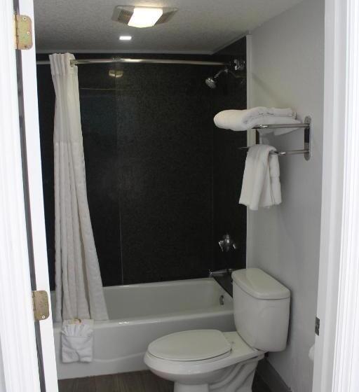 בית מלון כפרי La Quinta By Wyndham Oceanfront Daytona Beach