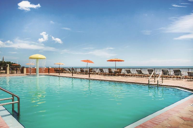 בית מלון כפרי La Quinta By Wyndham Oceanfront Daytona Beach