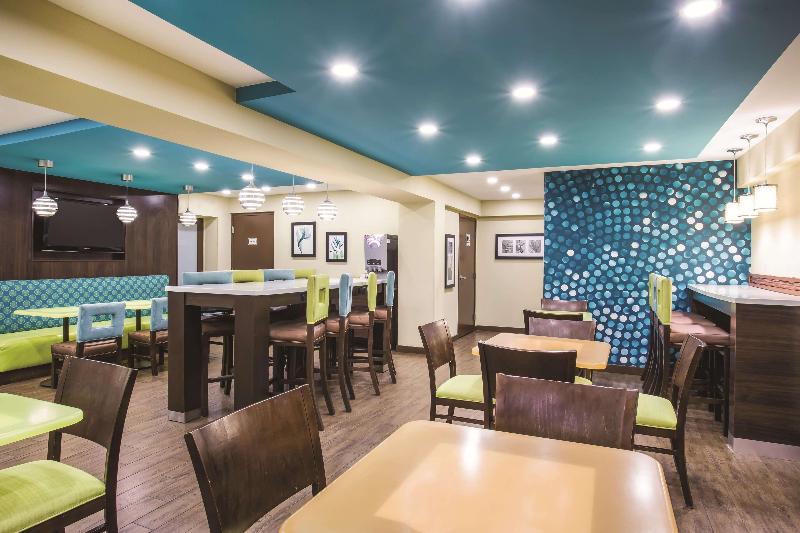 בית מלון כפרי La Quinta By Wyndham Oceanfront Daytona Beach