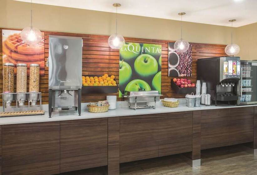 בית מלון כפרי La Quinta By Wyndham Oceanfront Daytona Beach