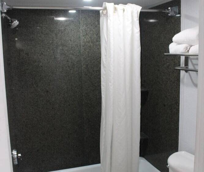 فندق La Quinta By Wyndham Oceanfront Daytona Beach