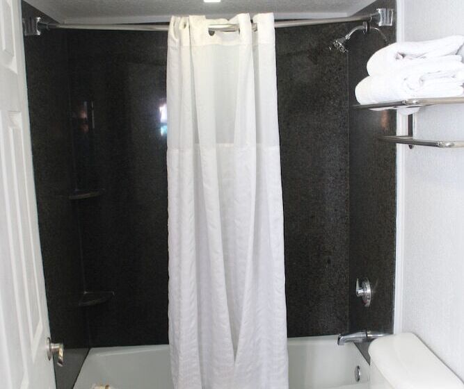 فندق La Quinta By Wyndham Oceanfront Daytona Beach