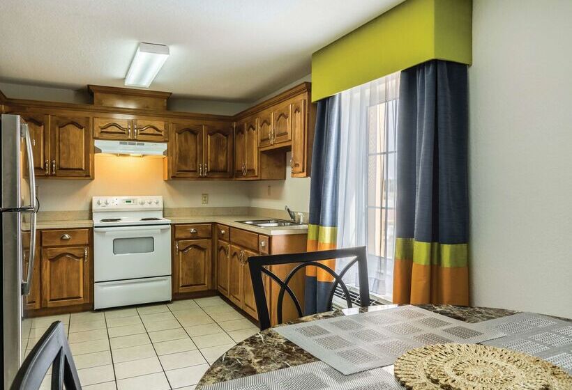 호텔 La Quinta By Wyndham Prattville