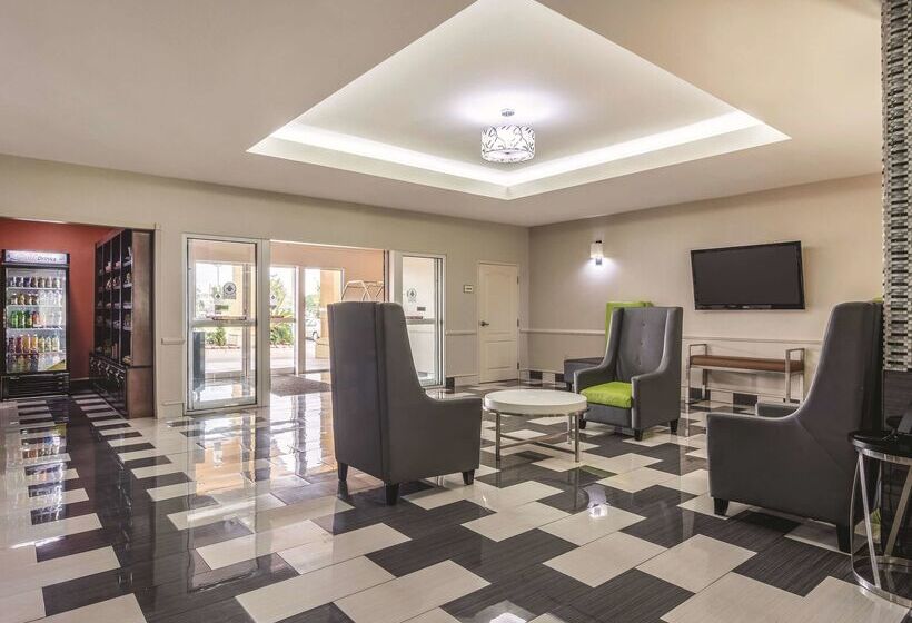 호텔 La Quinta By Wyndham Prattville