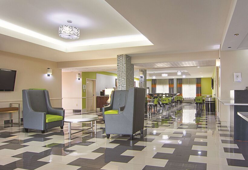 호텔 La Quinta By Wyndham Prattville