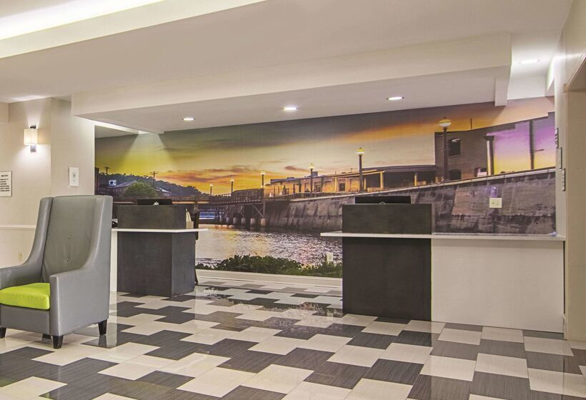 호텔 La Quinta By Wyndham Prattville