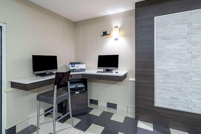 호텔 La Quinta By Wyndham Prattville