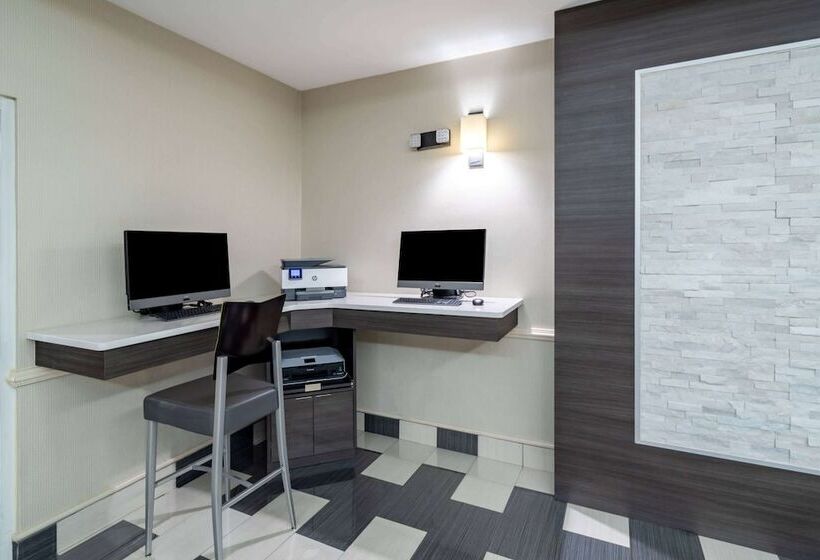 호텔 La Quinta By Wyndham Prattville