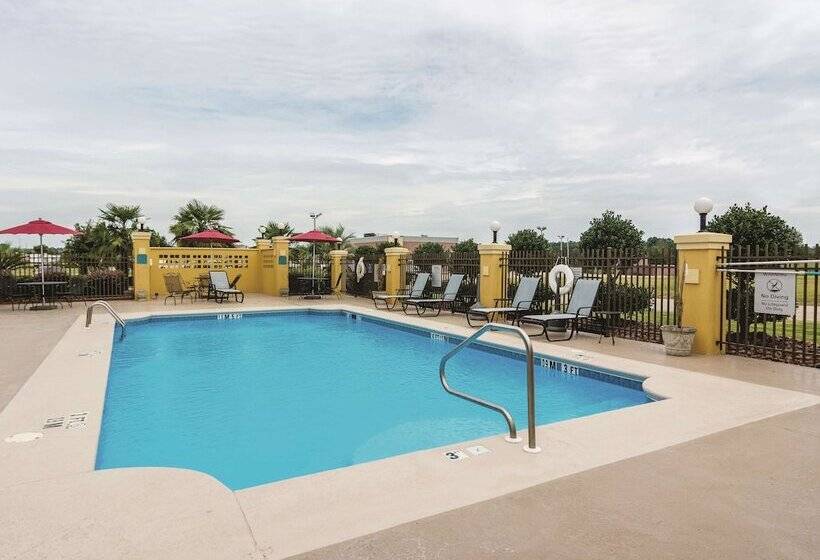 호텔 La Quinta By Wyndham Prattville