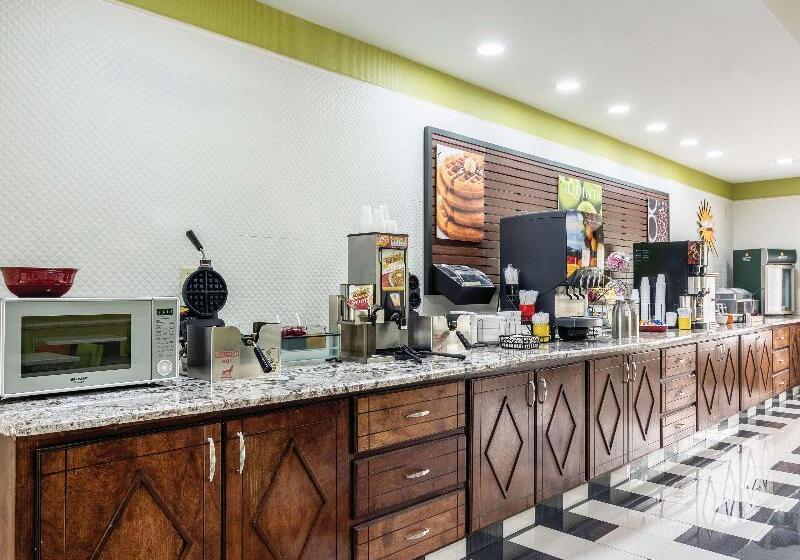 호텔 La Quinta By Wyndham Prattville