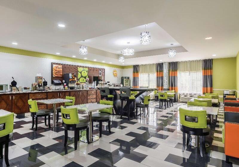 호텔 La Quinta By Wyndham Prattville