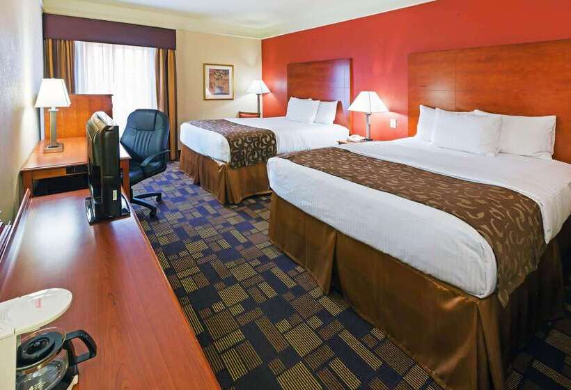 فندق La Quinta By Wyndham Seguin