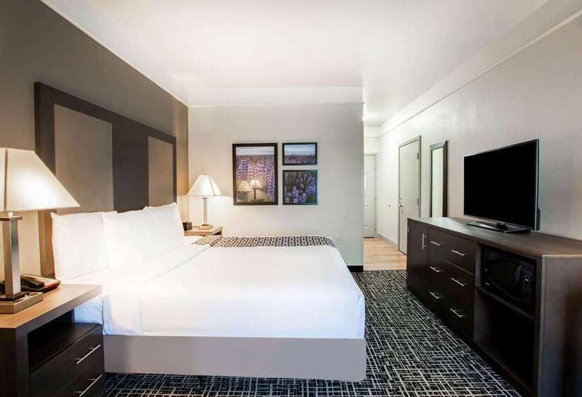 فندق La Quinta By Wyndham Seguin