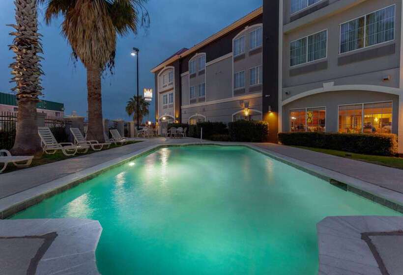 فندق La Quinta By Wyndham Seguin