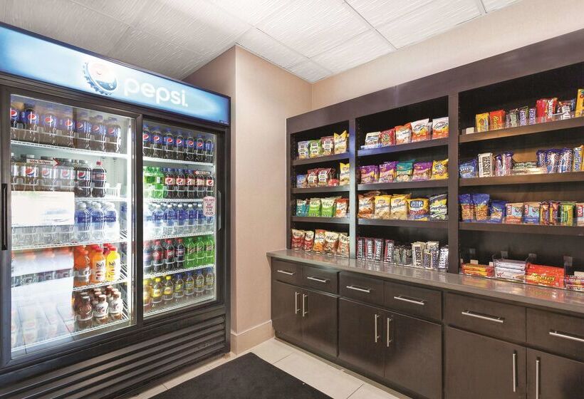 فندق La Quinta By Wyndham Tampa Bay Area Tampa South