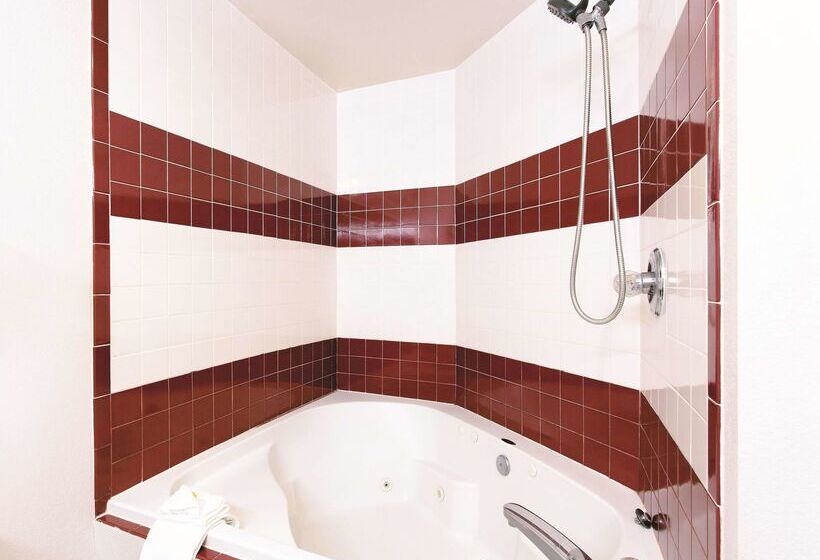 فندق La Quinta By Wyndham Tampa Bay Area Tampa South