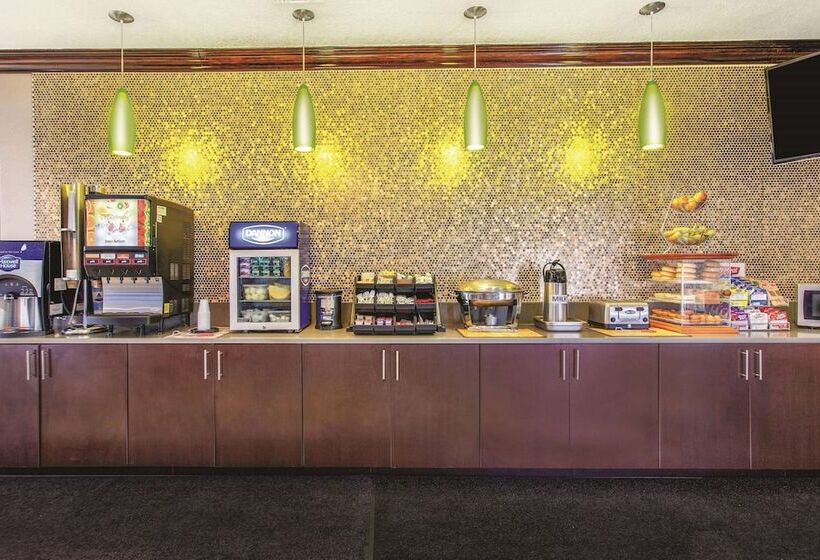 فندق La Quinta By Wyndham Tampa Bay Area Tampa South