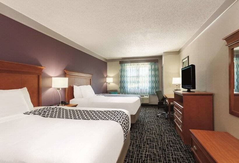 فندق La Quinta Inn & Suites By Wyndham Jackson Airport