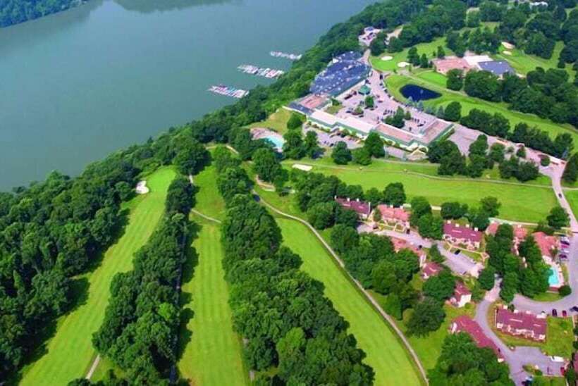 בית מלון כפרי Lakeview Golf Resort