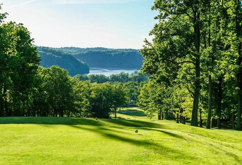 בית מלון כפרי Lakeview Golf Resort