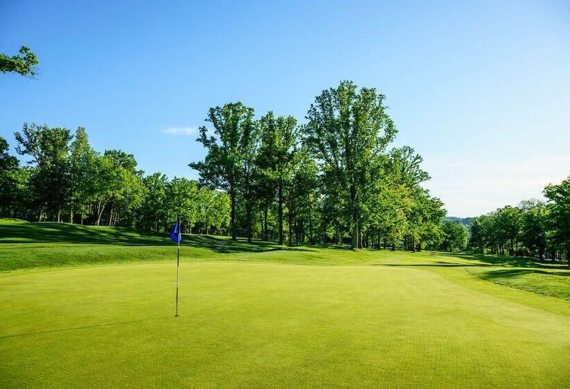 בית מלון כפרי Lakeview Golf Resort