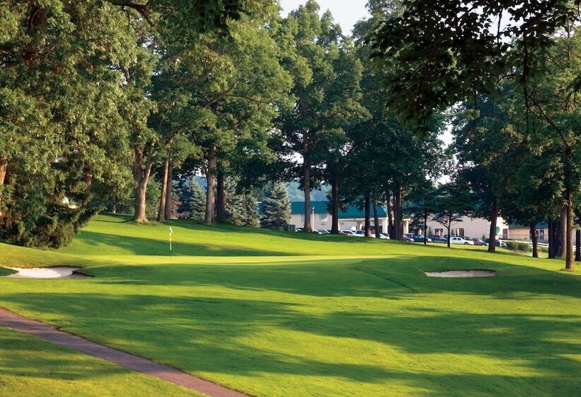 בית מלון כפרי Lakeview Golf Resort