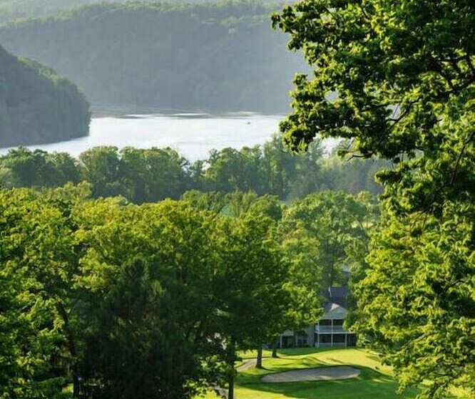 בית מלון כפרי Lakeview Golf Resort