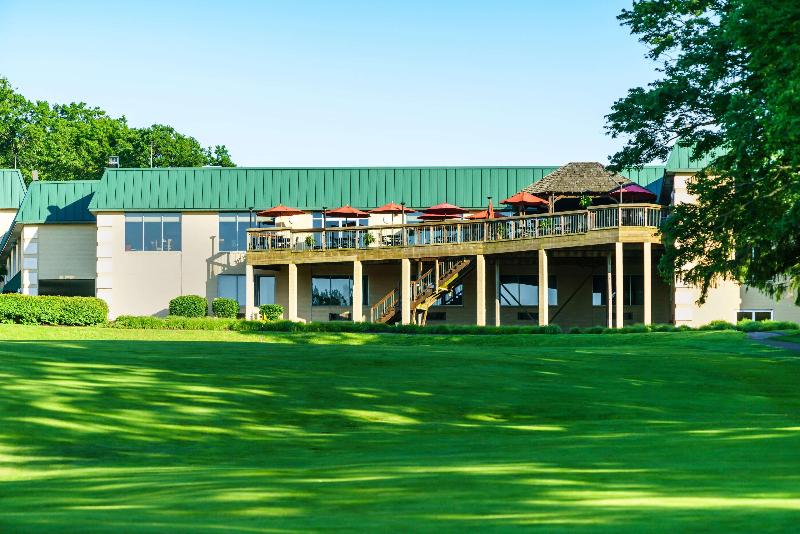 בית מלון כפרי Lakeview Golf Resort