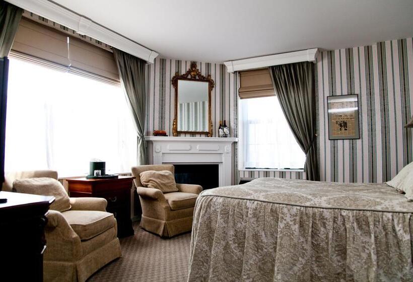 فندق Landmark Inn