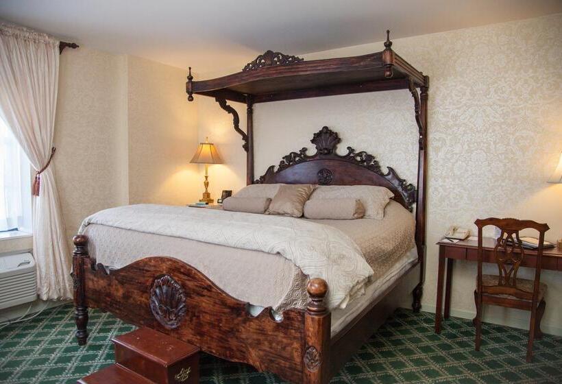 فندق Landmark Inn