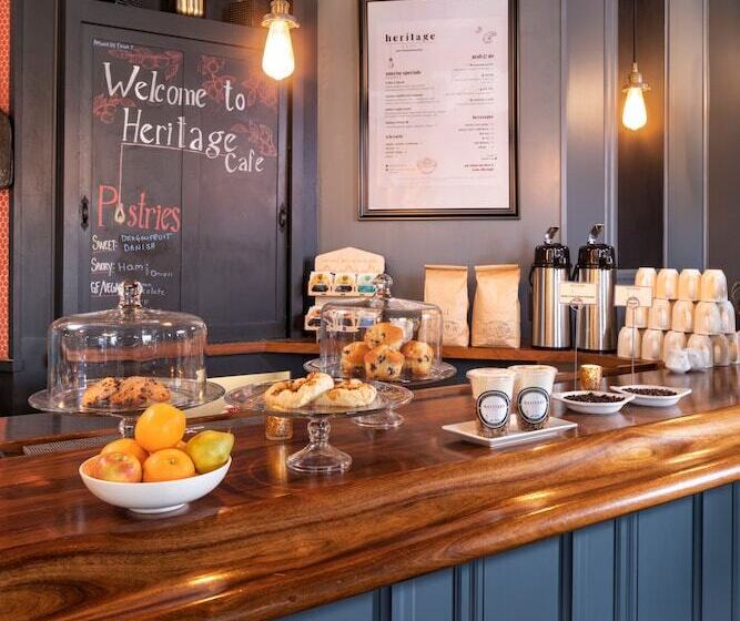 فندق Landmark Inn