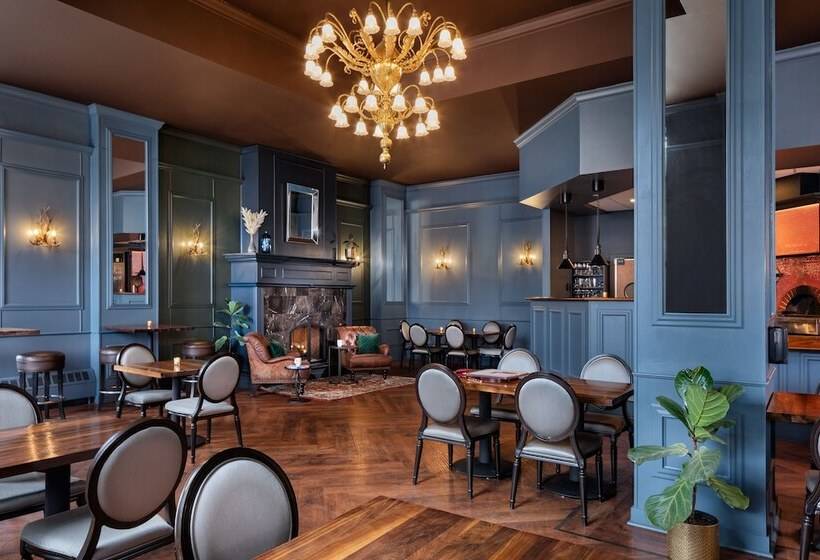 فندق Landmark Inn