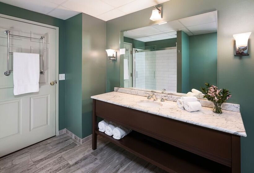 فندق Landmark Inn