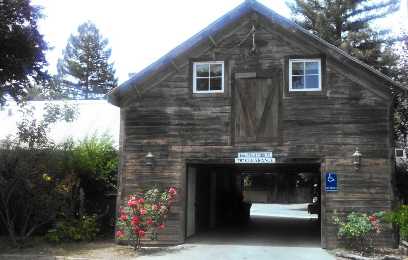 Отель Lavender, A Four Sisters Inn