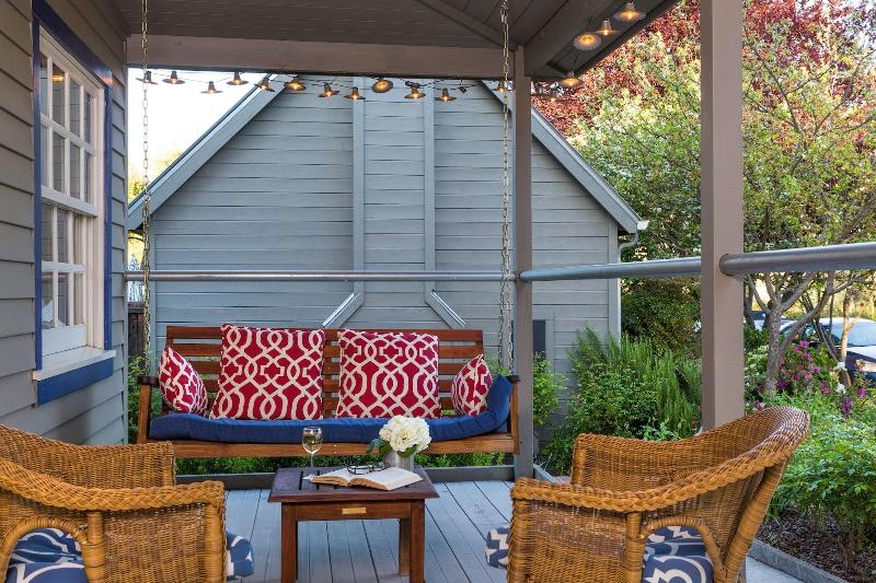 Отель Lavender, A Four Sisters Inn