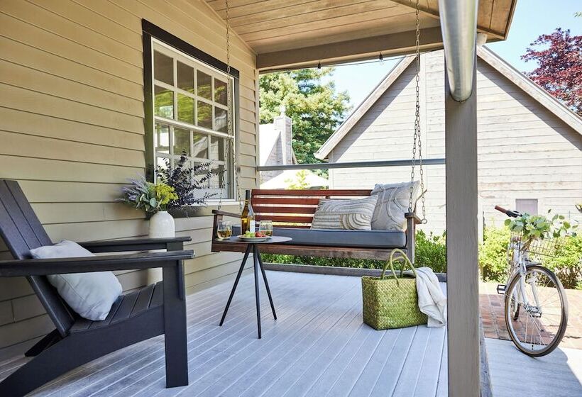 Отель Lavender, A Four Sisters Inn