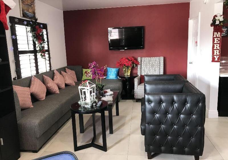 Legend Hotel Hollywood