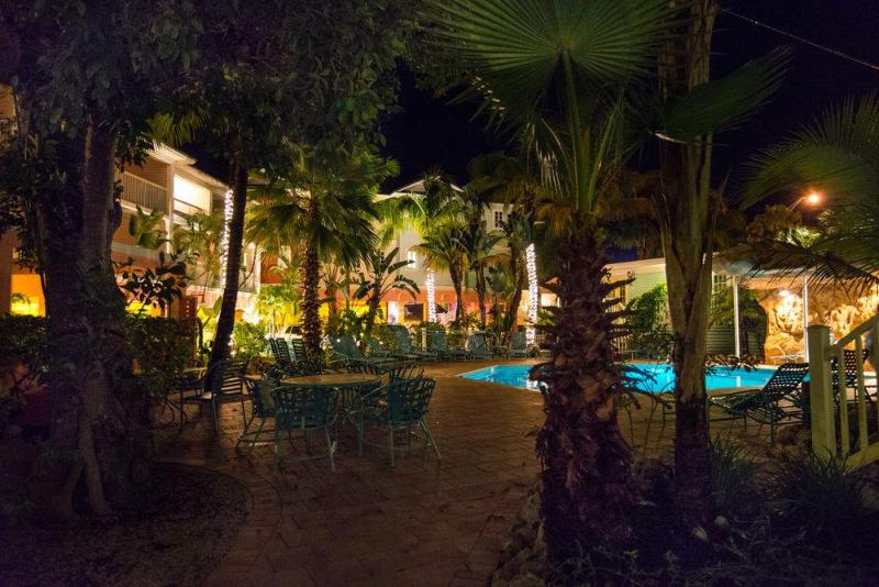 فندق The Lighthouse Resort Inn & Suites