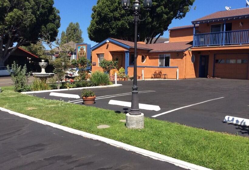 فندق Los Padres Inn