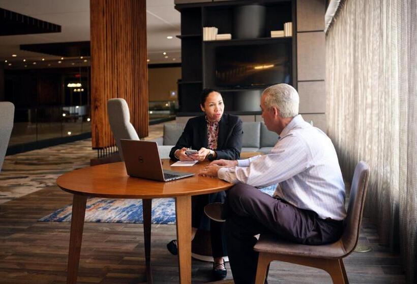 酒店 Louisville Marriott Downtown