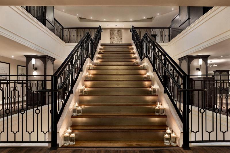 Magnolia Hotel Houston, A Tribute Portfolio