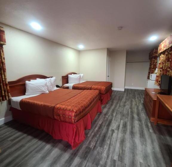 فندق Majestic Inn & Suites