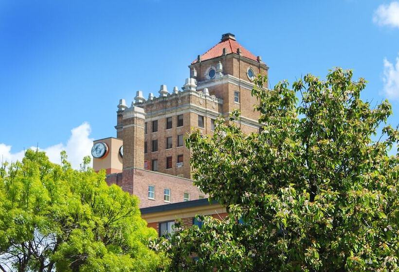 Marcus Whitman Hotel And Conference Center
