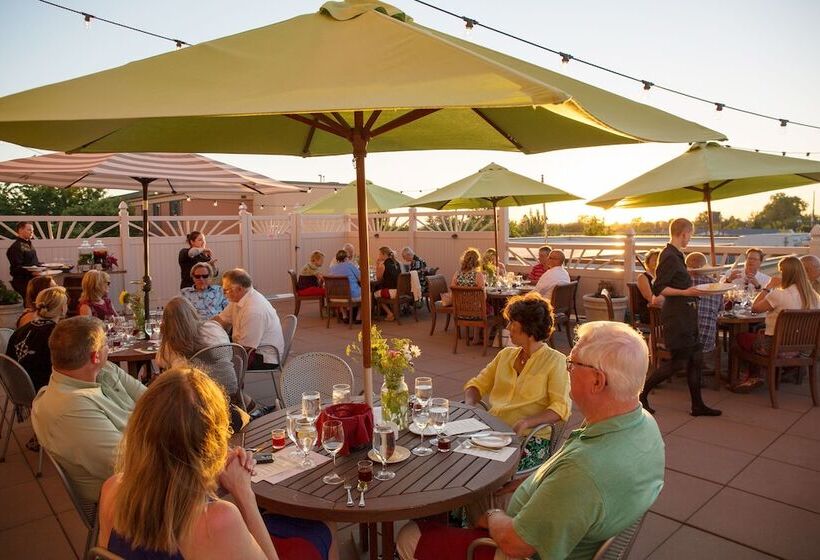 Marcus Whitman Hotel And Conference Center
