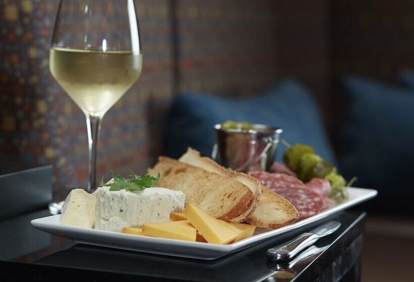 호텔 Marriott Cincinnati North